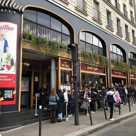 Studio Pigalle De 25 M2 - 2 Lits Simples Type Gigogne Pour 2 Personnes - Coeur Touristique De Paris - 2 Minutes De La Station Metro Pigalle ,Petit Train Vers La Butte Montmartre-Cabarets Moulin Rouge,Chez Michou-Restaurants Bouillon Pigalle,Berliner Dış mekan fotoğraf