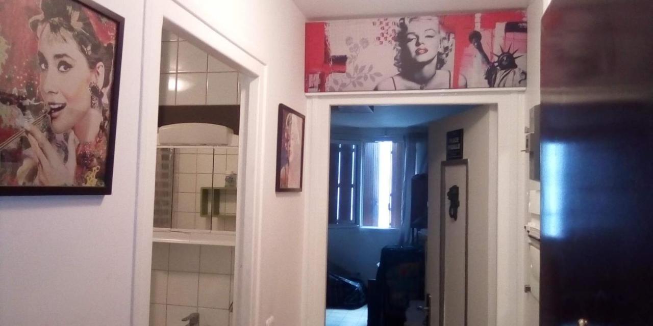 Studio Pigalle De 25 M2 - 2 Lits Simples Type Gigogne Pour 2 Personnes - Coeur Touristique De Paris - 2 Minutes De La Station Metro Pigalle ,Petit Train Vers La Butte Montmartre-Cabarets Moulin Rouge,Chez Michou-Restaurants Bouillon Pigalle,Berliner Dış mekan fotoğraf