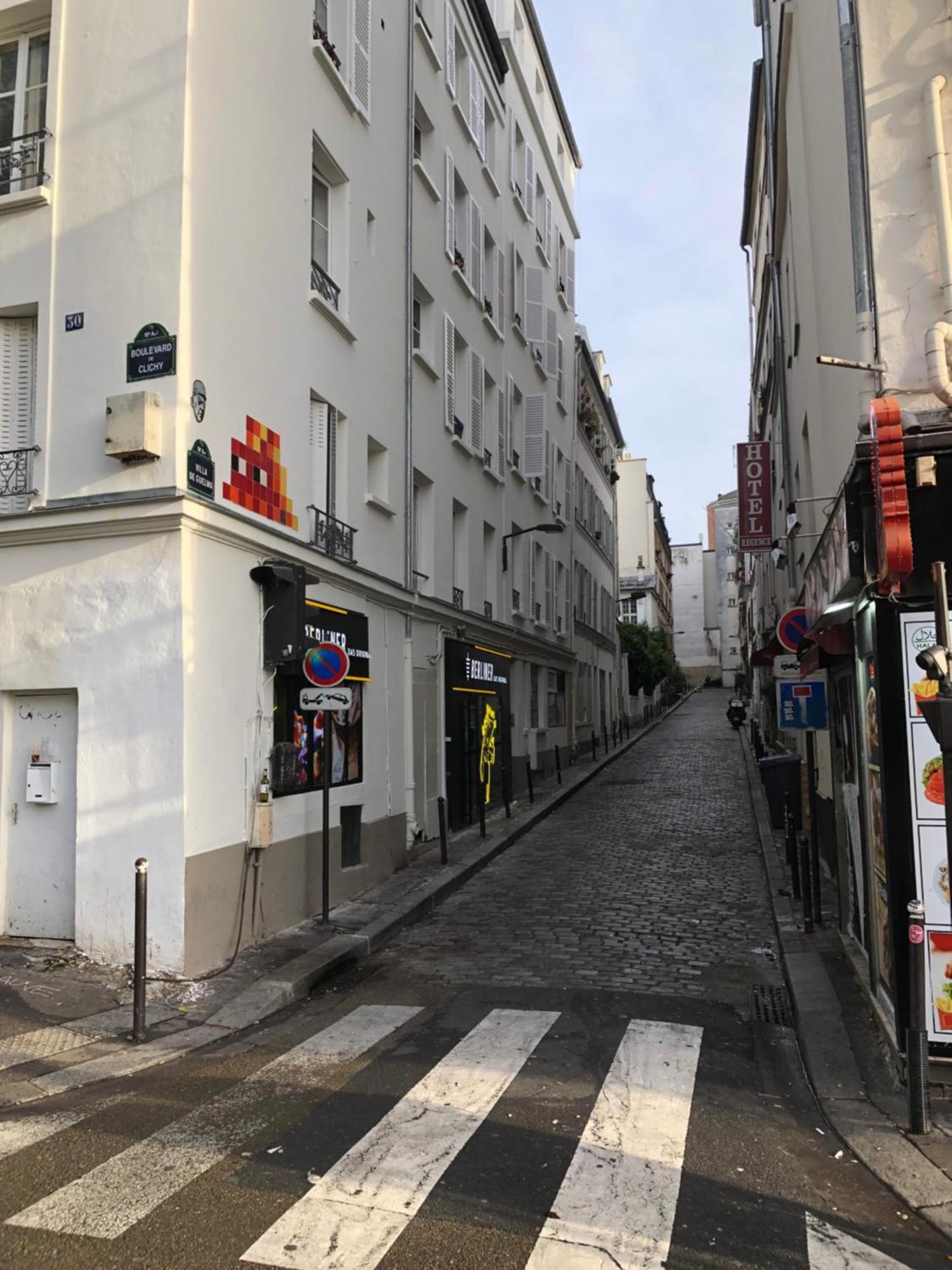 Studio Pigalle De 25 M2 - 2 Lits Simples Type Gigogne Pour 2 Personnes - Coeur Touristique De Paris - 2 Minutes De La Station Metro Pigalle ,Petit Train Vers La Butte Montmartre-Cabarets Moulin Rouge,Chez Michou-Restaurants Bouillon Pigalle,Berliner Dış mekan fotoğraf