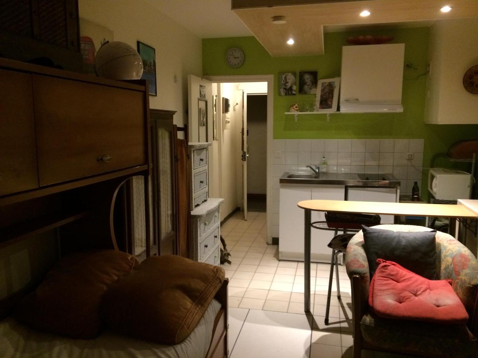 Studio Pigalle De 25 M2 - 2 Lits Simples Type Gigogne Pour 2 Personnes - Coeur Touristique De Paris - 2 Minutes De La Station Metro Pigalle ,Petit Train Vers La Butte Montmartre-Cabarets Moulin Rouge,Chez Michou-Restaurants Bouillon Pigalle,Berliner Dış mekan fotoğraf